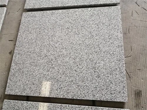 Azulejo de granito gris al aire libre