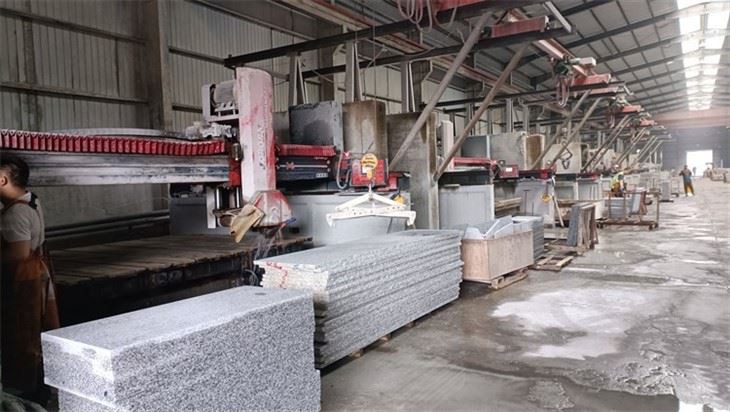 Parking Granite Flooring