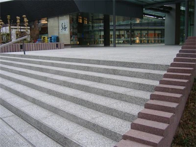 Pasos de piedra de granito