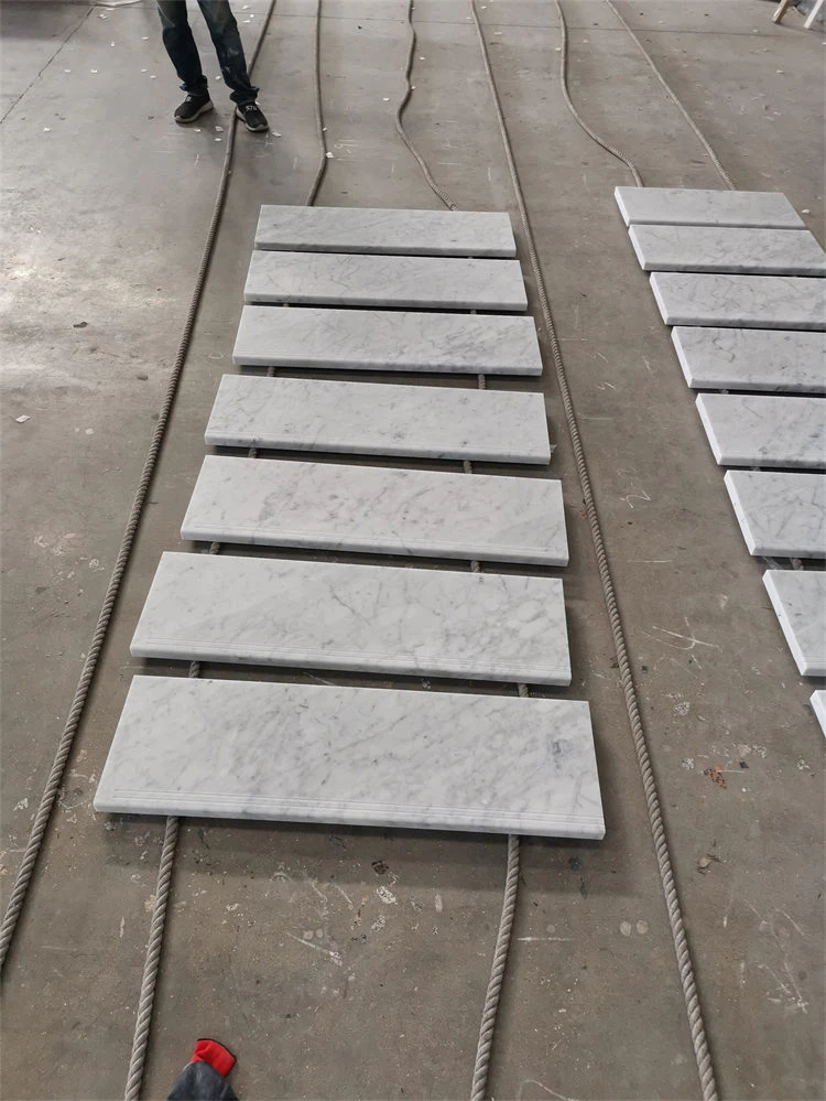 Escaleras de piedra de mármol