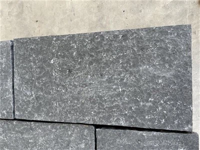 Azulejo de piedra basáltica